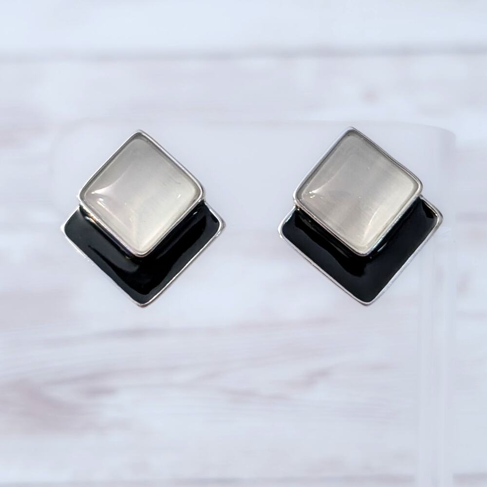 Clip On Earrings - Frosted White & Black